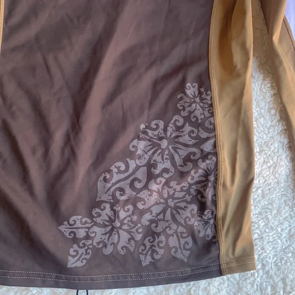 Tilos Rashguard Top - Picture 3 of 7